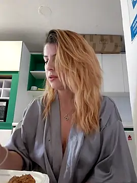 Nahiajhonson_ webcam