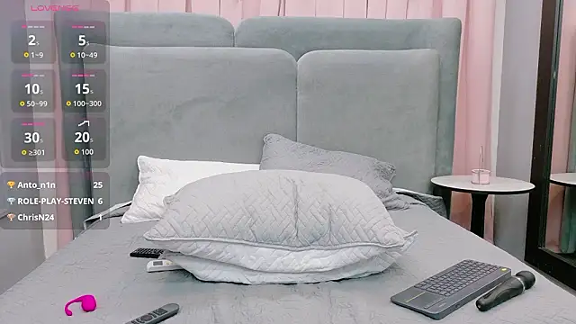 Julieth_Lovee webcam