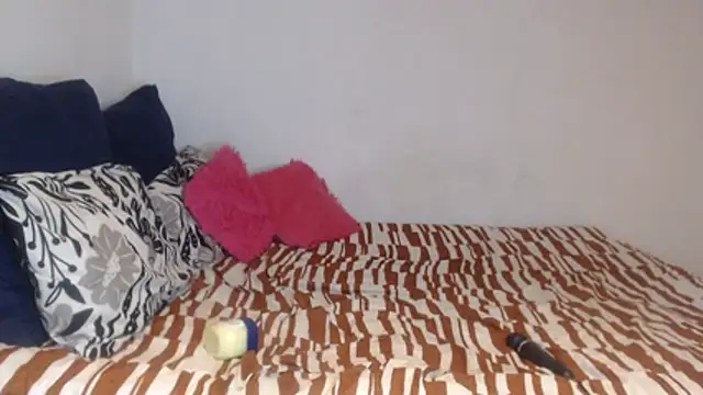 PIXIEBITCHXXX26 webcam