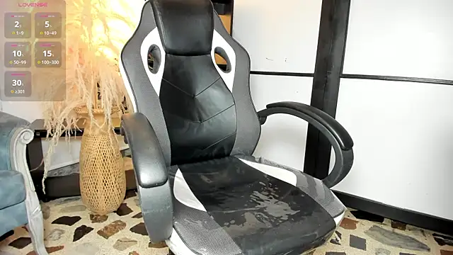 lorraineHunter webcam