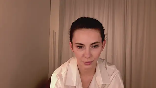 Scarlet_Muse_ webcam