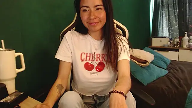 alice_middlee webcam