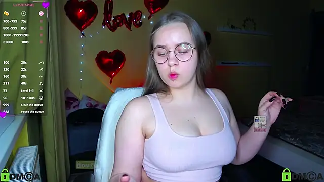 Lilysweet13 webcam
