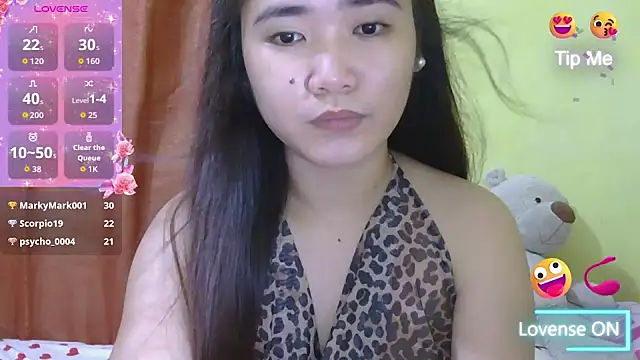 HornyAsian4uxx webcam