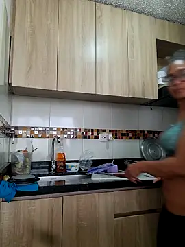 BiiancaEstradaa webcam