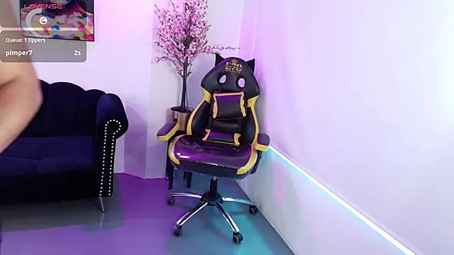 Kathya_and_thiago webcam