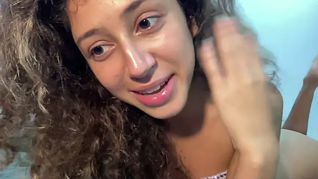 absoluthorrorfield webcam