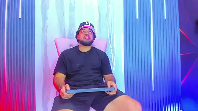 Chris_Evans22 webcam