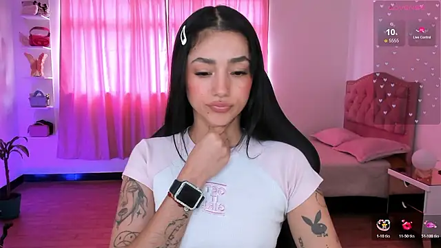 Lizzie_corner_v webcam