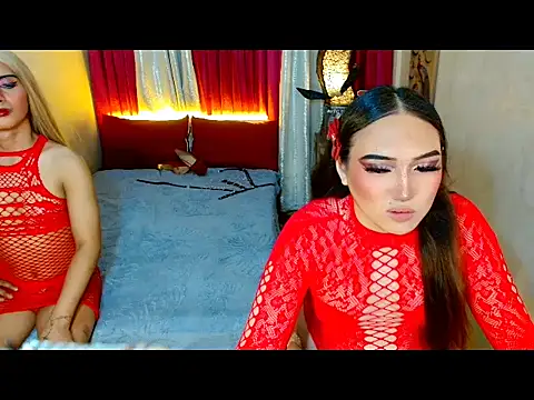 Phenomenal_Shemale webcam