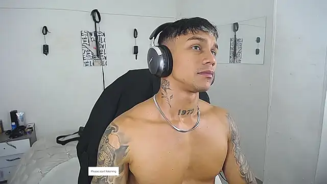 Leonard_Price live sex cam