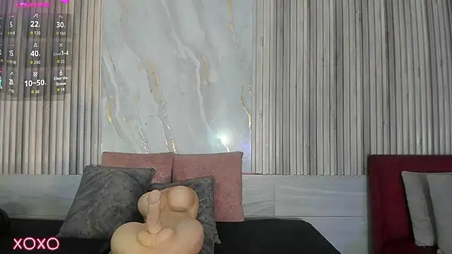 BriannaChelsea webcam