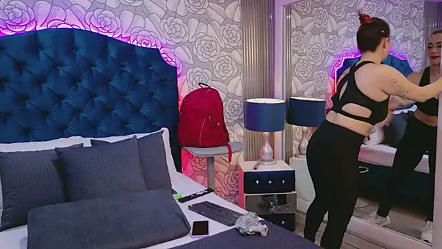 taniablaze - TaniaBlaze's free webcam