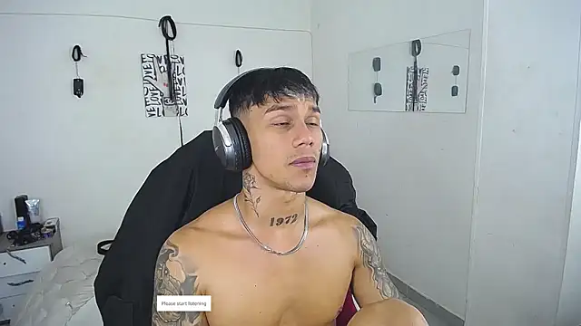 Leonard_Price live sex cam