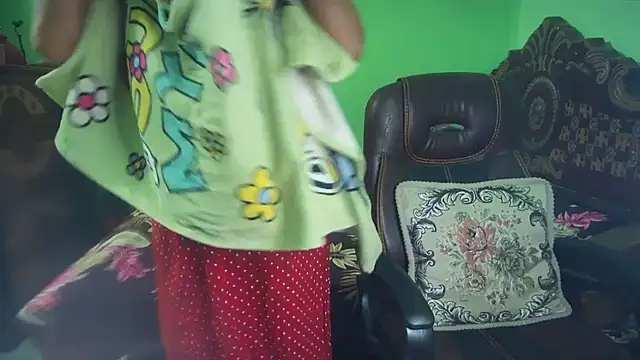 BengaliQueenStar webcam