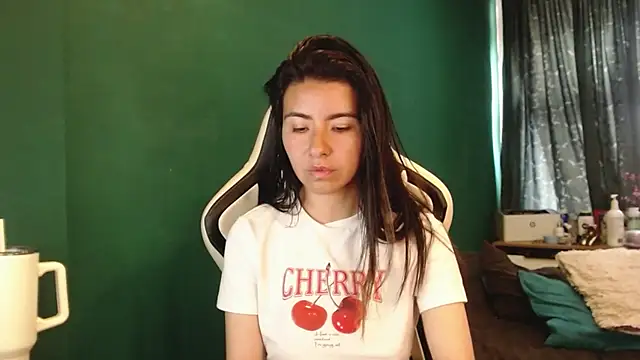 alice_middlee webcam