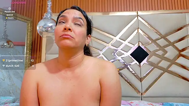 Sluttyandmature webcam