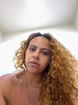 Chloe_Leaozinho webcam