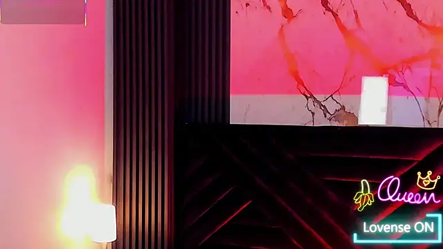 aliyahsstone - Aliyahsstone's free webcam - UK Sex Cams