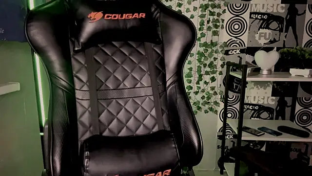 helgicuteness webcam