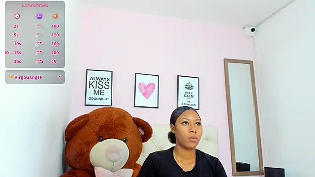 TalianaNewton webcam