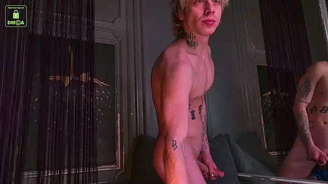 ryanrife - RyanRife's free webcam