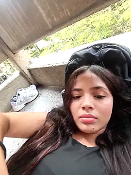 Sexy_cloe_outdoors webcam