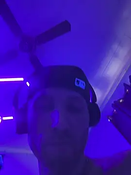 Cloudd_Kingg_Iceyyy webcam