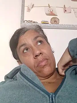 Webcam Model (Molly_newman6)  is live.Free join now!