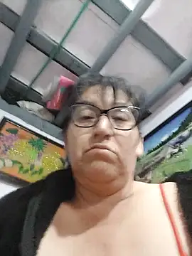 clarita_01 - Clarita_01's free webcam - UK Sex Cams