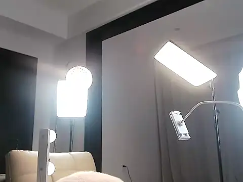 美女zizi-2026在线直播