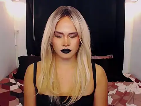 YllanaAltheaXxX webcam