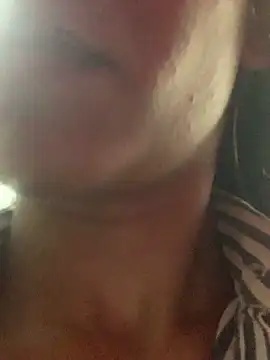 Lillith_Bloom live sex cam