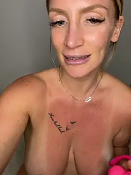 irina_k0valenk0 webcam