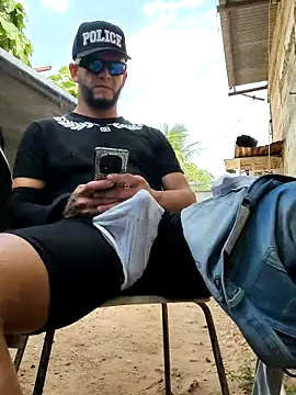 pighighdirty_p0 - PIGHIGHDIRTY_p0's free webcam - UK Sex Cams