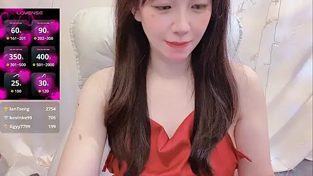 美女Tw_Zoella在线直播