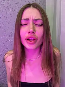 Elizabeth_Tay webcam