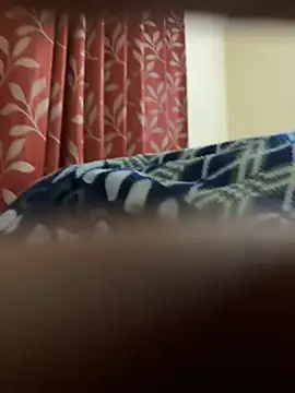 youngboywithcurvymilf webcam