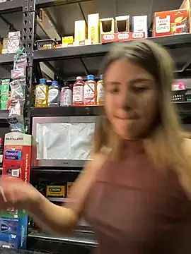 Andrea_19blonde webcam