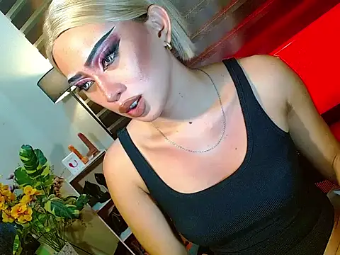 HOLLYWOOD_QUEEN_88 webcam