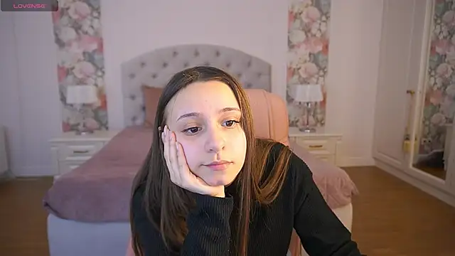 TinyNatalie webcam