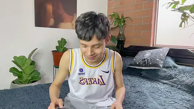 Andy_Belier23's live cam