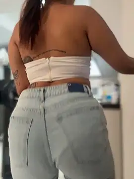 Kaily_Sweet16 webcam