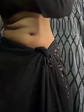 Webcam Model (BabyNyraa)  is live.Free join now!