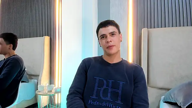 BenitoSaenz live sex cam