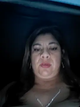 Laura-Hernandez webcam