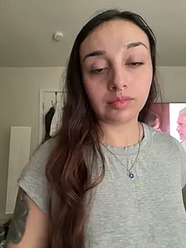 CharmingMaddie webcam