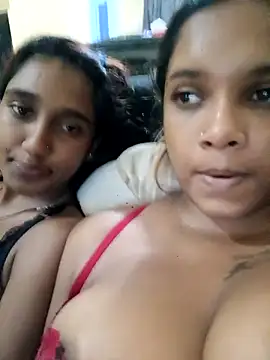 Indianqueen03 webcam