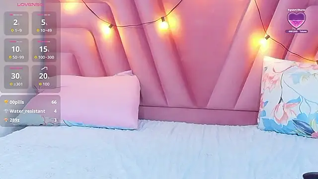 hornybarelylegalgirl webcam