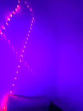 iamlalamilano webcam